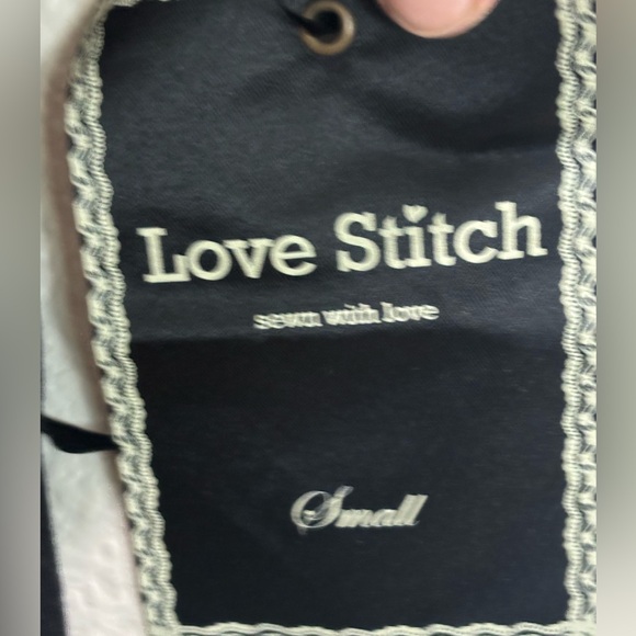 LOVE STITCH - Picture 5 of 10
